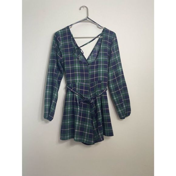 Francesca’s Size M Romper Green and Blue Plaid Long Sleeve with Waist Tie Belt - Picture 4 of 6